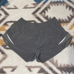 Lululemon Hotty Hot shorts 2.5